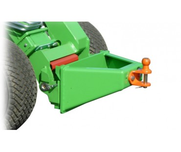 Zaczep kulowy z przodu