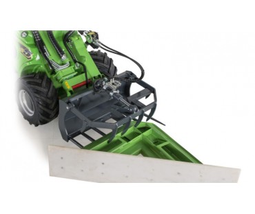 Podgarniacz lemieszowy do kiszonki