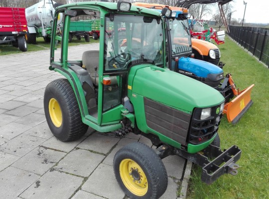 CIĄGNIK KOMPAKTOWY JOHN DEERE 4200